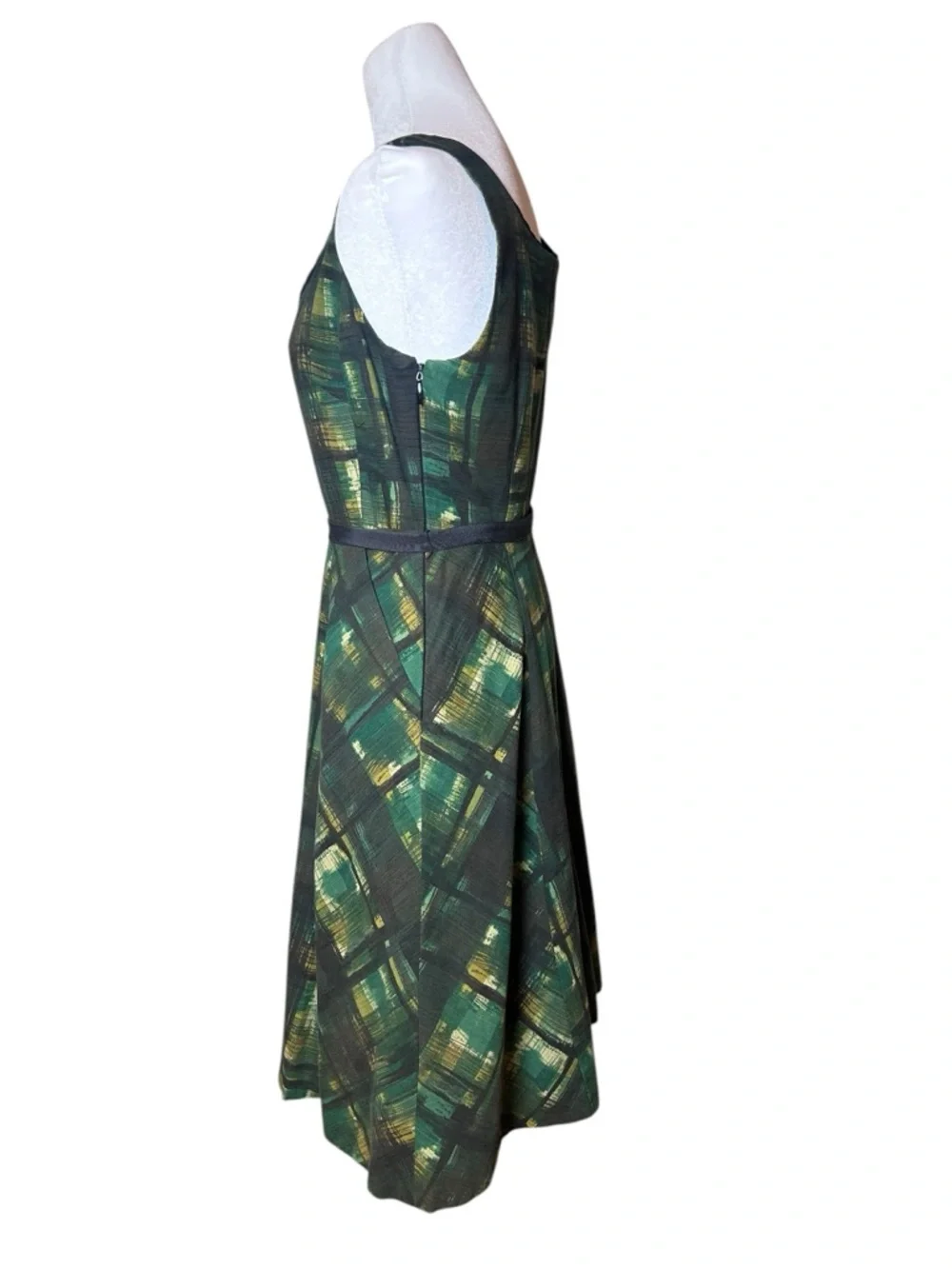 Anthropologie Maeve Dress Size 4
Green Plaid Fit & Flare Belted Midi - Picture 4 of 11